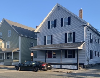 13 School Street, Beverly, Massachusetts, 1 Bedroom Bedrooms, 4 Rooms Rooms,1 BathroomBathrooms,Residential Lease,For Rent,School Street,73525496
