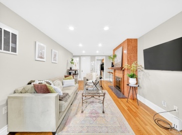 352 Tappan St, Brookline, Massachusetts, 1 Bedroom Bedrooms, 3 Rooms Rooms,1 BathroomBathrooms,Residential,For Sale,Tappan St,73525602