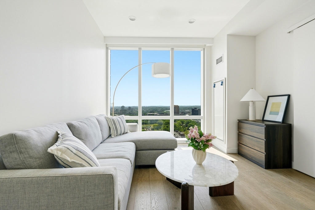 188 Brookline Ave, Boston, Massachusetts, 1 Bedroom Bedrooms, 3 Rooms Rooms,1 BathroomBathrooms,Residential,For Sale,Brookline Ave,73525512