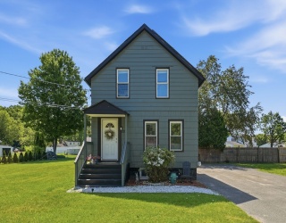 209 Adams St, Agawam, Massachusetts, 2 Bedrooms Bedrooms, 4 Rooms Rooms,1 BathroomBathrooms,Residential,For Sale,Adams St,73522713