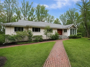80 Doublet Hill Road, Weston, Massachusetts, 4 Bedrooms Bedrooms, 8 Rooms Rooms,3 BathroomsBathrooms,Residential,For Sale,Doublet Hill Road,73525717