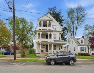 43 Elmdale St, West Springfield, Massachusetts, 3 Bedrooms Bedrooms, 5 Rooms Rooms,1 BathroomBathrooms,Residential Lease,For Rent,Elmdale St,73525690