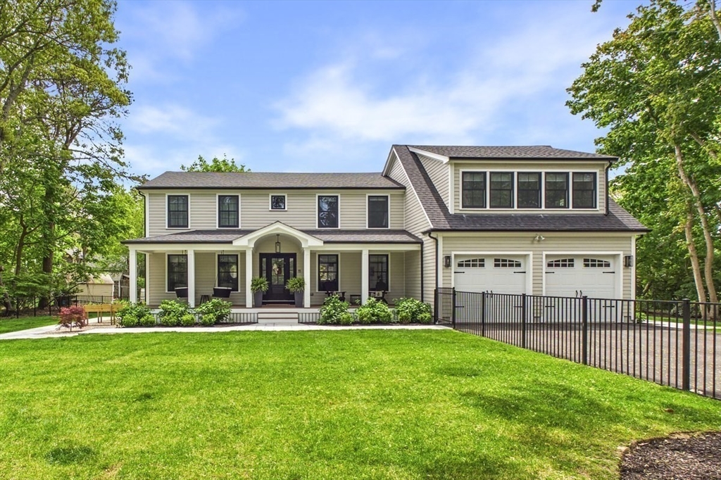 11 Vinal Ave, Plymouth, Massachusetts, 3 Bedrooms Bedrooms, 8 Rooms Rooms,2.5 BathroomsBathrooms,Residential,For Sale,Vinal Ave,73523332