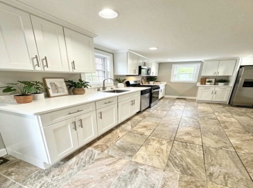 14 Elm Ave, Holbrook, Massachusetts, 4 Bedrooms Bedrooms, 7 Rooms Rooms,2.5 BathroomsBathrooms,Residential,For Sale,Elm Ave,73525713