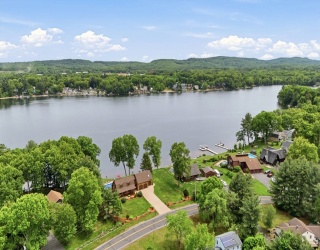 94 Berkshire Ave, Southwick, Massachusetts, 4 Bedrooms Bedrooms, 11 Rooms Rooms,3.5 BathroomsBathrooms,Residential,For Sale,Berkshire Ave,73525941