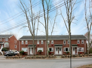 60 Lake St, Winchester, Massachusetts, 2 Bedrooms Bedrooms, 5 Rooms Rooms,1.5 BathroomsBathrooms,Residential Lease,For Rent,Lake St,73525728