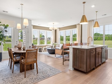 7 Green Street, Shrewsbury, Massachusetts, 2 Bedrooms Bedrooms, 6 Rooms Rooms,2 BathroomsBathrooms,Residential,For Sale,Green Street,73525955