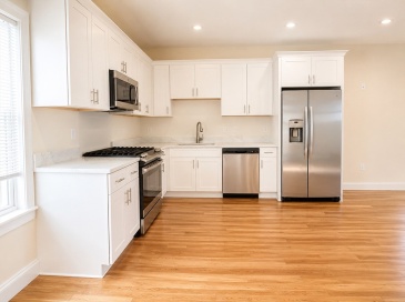 14 Humboldt Place, Boston, Massachusetts, 4 Bedrooms Bedrooms, 8 Rooms Rooms,3 BathroomsBathrooms,Residential Lease,For Rent,Humboldt Place,73525953