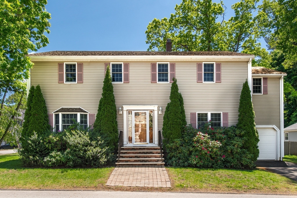 58 Libby Ave, Reading, Massachusetts, 4 Bedrooms Bedrooms, 8 Rooms Rooms,3 BathroomsBathrooms,Residential,For Sale,Libby Ave,73525956