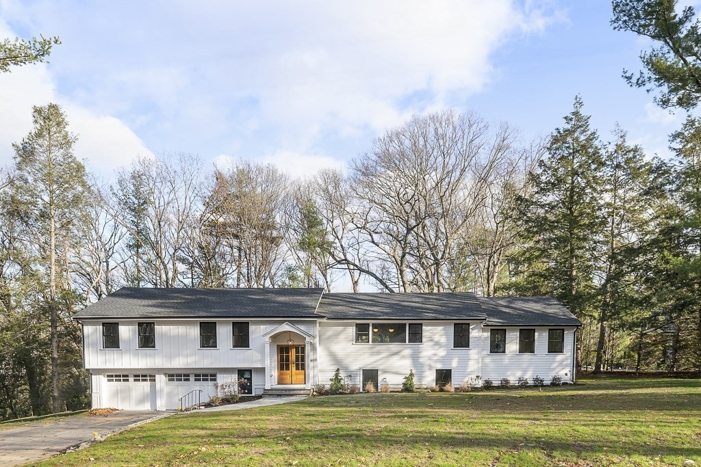 44 Sherburn Cir, Weston, Massachusetts, 4 Bedrooms Bedrooms, 9 Rooms Rooms,4 BathroomsBathrooms,Residential Lease,For Rent,Sherburn Cir,73525772