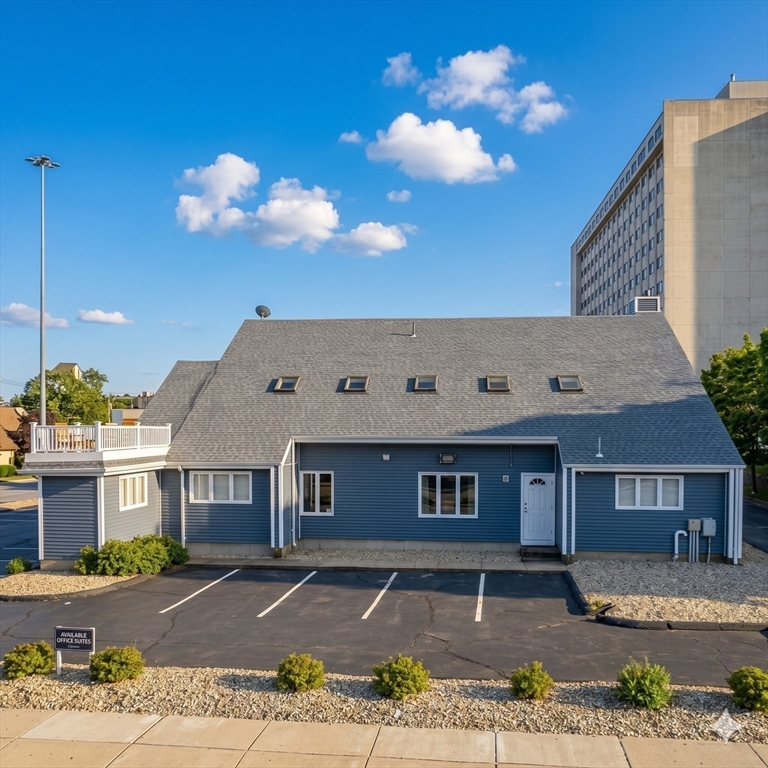 32 Hillman, New Bedford, Massachusetts, ,Commercial Lease,For Rent,Hillman,73525970