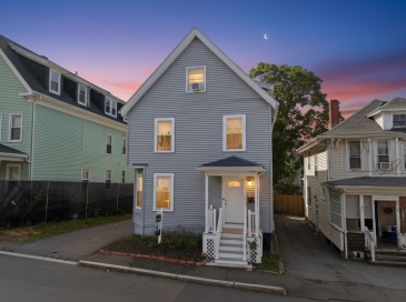 16 Crescent St, Lynn, Massachusetts, 6 Bedrooms Bedrooms, 12 Rooms Rooms,3 BathroomsBathrooms,Residential Income,For Sale,Crescent St,73525452