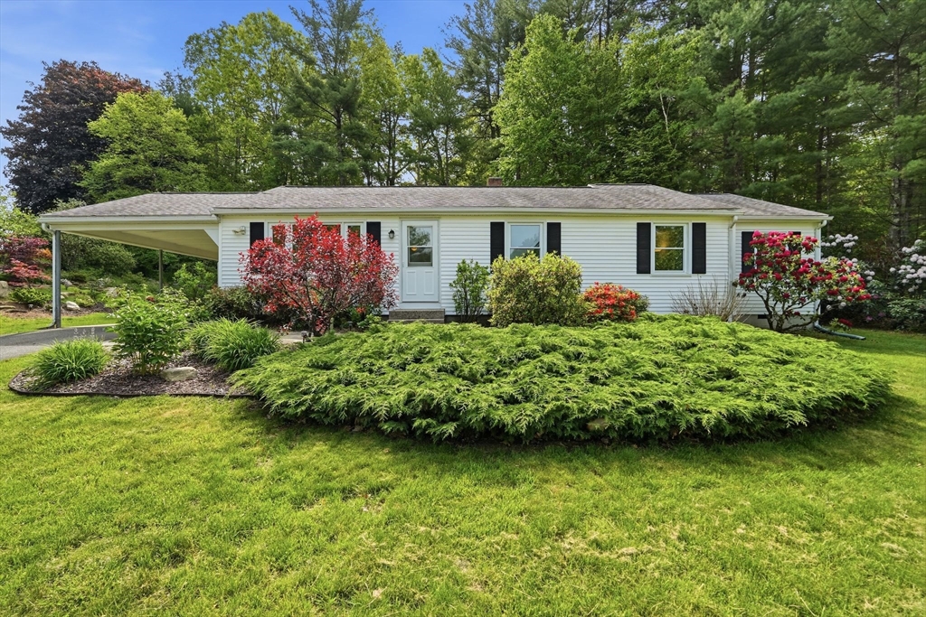 87 Logtown Rd, Amherst, Massachusetts, 4 Bedrooms Bedrooms, 7 Rooms Rooms,2 BathroomsBathrooms,Residential,For Sale,Logtown Rd,73525523