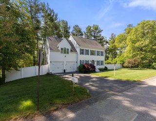 86 Shallow Pond Lane, Plymouth, Massachusetts, 4 Bedrooms Bedrooms, 9 Rooms Rooms,3 BathroomsBathrooms,Residential,For Sale,Shallow Pond Lane,73523619