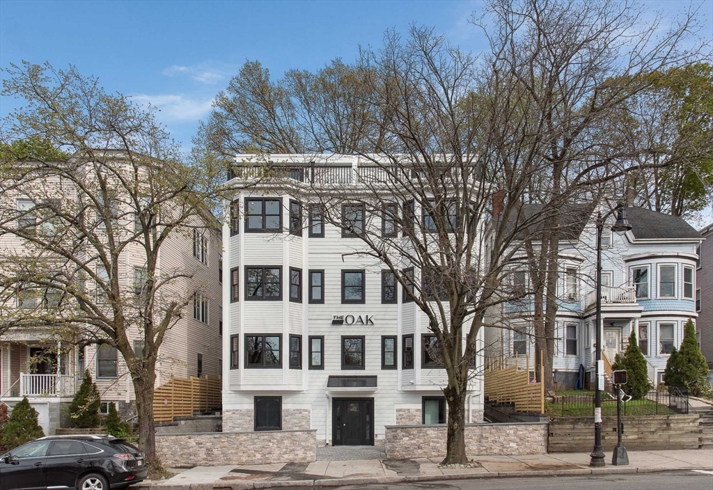 72 Hyde Park Ave, Boston, Massachusetts, 3 Bedrooms Bedrooms, 6 Rooms Rooms,3 BathroomsBathrooms,Residential Lease,For Rent,Hyde Park Ave,73525881