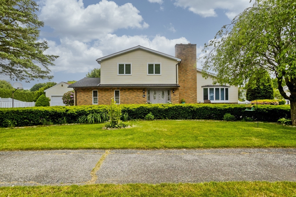 77 Glendale Rd, Agawam, Massachusetts, 5 Bedrooms Bedrooms, 7 Rooms Rooms,3 BathroomsBathrooms,Residential,For Sale,Glendale Rd,73525874