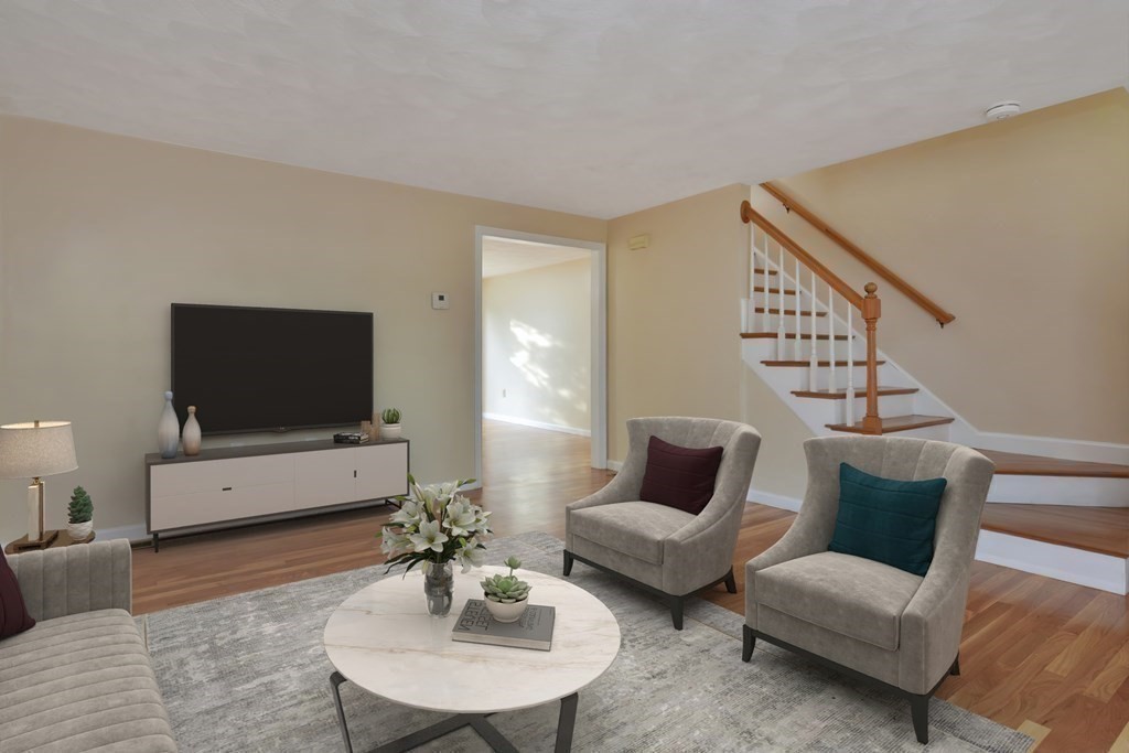 197 High St, Andover, Massachusetts, 2 Bedrooms Bedrooms, 5 Rooms Rooms,1.5 BathroomsBathrooms,Residential Lease,For Rent,High St,73525885