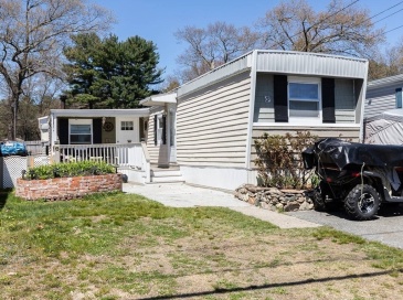 69 Berkeley St, Billerica, Massachusetts, 1 Bedroom Bedrooms, 4 Rooms Rooms,1 BathroomBathrooms,Residential,For Sale,Berkeley St,73508727 69 Berkeley St, Billerica, Massachusetts, 1 Bedroom Bedrooms, 4 Rooms Rooms,1 BathroomBathrooms,Residential,For Sale,Berkeley St,73508727