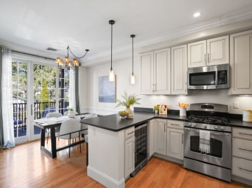 192 West Sixth Street, Boston, Massachusetts, 2 Bedrooms Bedrooms, 4 Rooms Rooms,2 BathroomsBathrooms,Residential,For Sale,West Sixth Street,73513457 192 West Sixth Street, Boston, Massachusetts, 2 Bedrooms Bedrooms, 4 Rooms Rooms,2 BathroomsBathrooms,Residential,For Sale,West Sixth Street,73513457