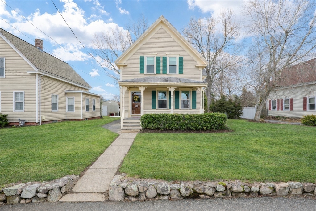 239 Birch St, Abington, Massachusetts, 3 Bedrooms Bedrooms, 7 Rooms Rooms,1.5 BathroomsBathrooms,Residential,For Sale,Birch St,73497623