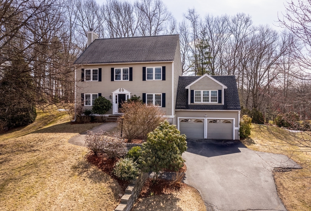 116 Towne Hill Rd, Haverhill, Massachusetts, 4 Bedrooms Bedrooms, 10 Rooms Rooms,2.5 BathroomsBathrooms,Residential,For Sale,Towne Hill Rd,73492333