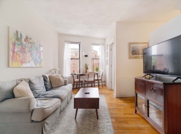 5 N Margin Street, Boston, Massachusetts, 3 Bedrooms Bedrooms, 6 Rooms Rooms,1 BathroomBathrooms,Residential Lease,For Rent,N Margin Street,73502338