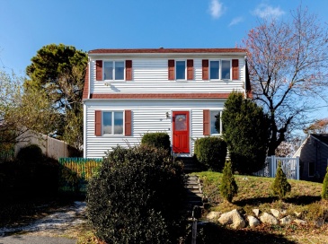59 Hilltop Ave, Plymouth, Massachusetts, 3 Bedrooms Bedrooms, 8 Rooms Rooms,1.5 BathroomsBathrooms,Residential,For Sale,Hilltop Ave,73455527