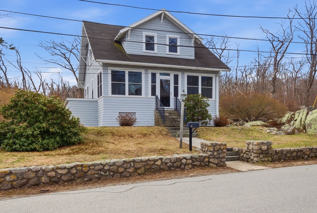 17 Story Street, Rockport, Massachusetts, 3 Bedrooms Bedrooms, 6 Rooms Rooms,1.5 BathroomsBathrooms,Residential,For Sale,Story Street,73498080