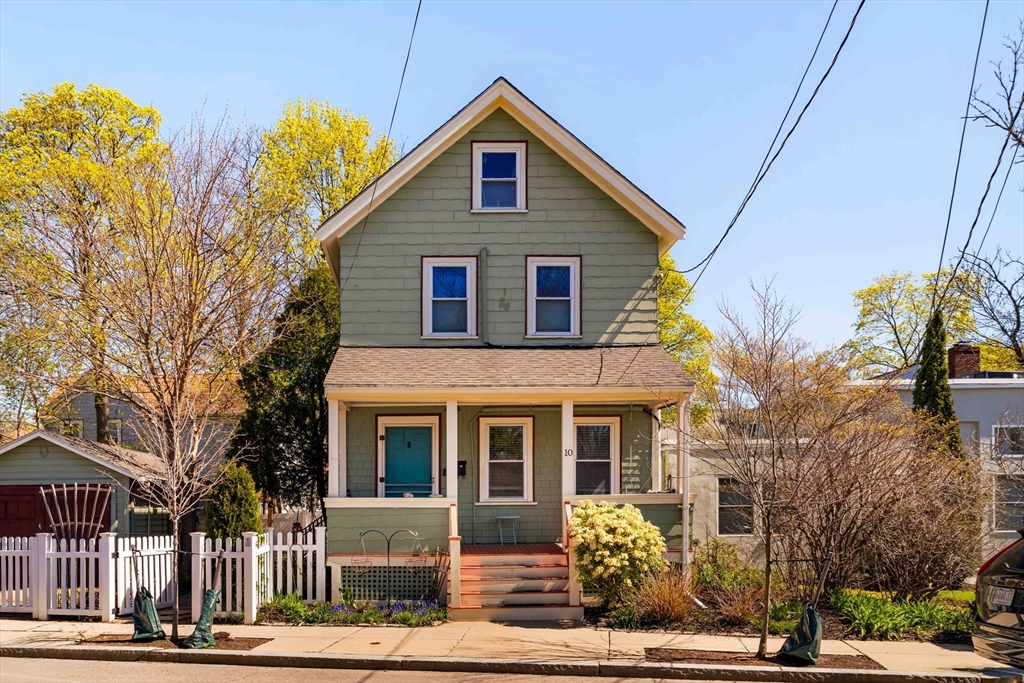 10 Gilman Street, Boston, Massachusetts, 2 Bedrooms Bedrooms, 5 Rooms Rooms,1.5 BathroomsBathrooms,Residential,For Sale,Gilman Street,73507829