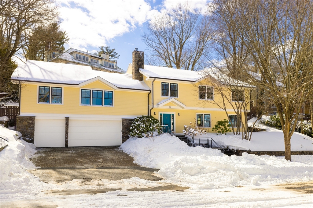 34 Hyslop Road, Brookline, Massachusetts, 5 Bedrooms Bedrooms, 11 Rooms Rooms,4.5 BathroomsBathrooms,Residential,For Sale,Hyslop Road,73483265