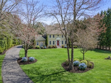 1769 Smith St, Dighton, Massachusetts, 4 Bedrooms Bedrooms, 7 Rooms Rooms,2.5 BathroomsBathrooms,Residential,For Sale,Smith St,73505192