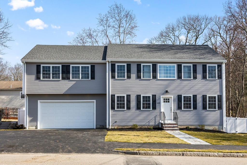1568 Washington St, Braintree, Massachusetts, 4 Bedrooms Bedrooms, 12 Rooms Rooms,3.5 BathroomsBathrooms,Residential,For Sale,Washington St,73498295