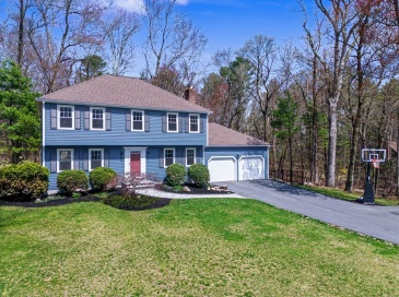 1 Coburn Rd, Hopkinton, Massachusetts, 4 Bedrooms Bedrooms, 8 Rooms Rooms,2.5 BathroomsBathrooms,Residential,For Sale,Coburn Rd,73503834