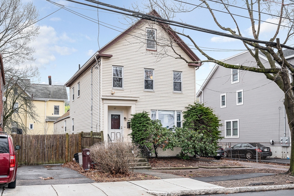 44 Mill St, Revere, Massachusetts, 3 Bedrooms Bedrooms, 7 Rooms Rooms,1.5 BathroomsBathrooms,Residential,For Sale,Mill St,73490747