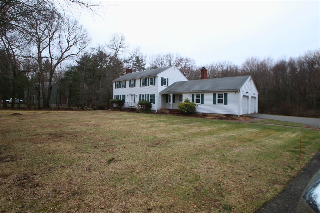 357 Harvard St, Whitman, Massachusetts, 4 Bedrooms Bedrooms, 8 Rooms Rooms,2.5 BathroomsBathrooms,Residential,For Sale,Harvard St,73494093