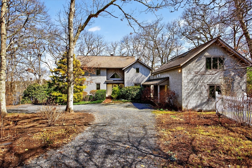 320 Long Pond Rd, Barnstable, Massachusetts, 3 Bedrooms Bedrooms, 6 Rooms Rooms,3 BathroomsBathrooms,Residential,For Sale,Long Pond Rd,73493797