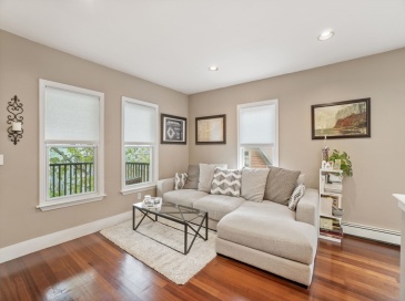 31 Regent St, Cambridge, Massachusetts, 2 Bedrooms Bedrooms, 4 Rooms Rooms,1 BathroomBathrooms,Residential Lease,For Rent,Regent St,73459095 31 Regent St, Cambridge, Massachusetts, 2 Bedrooms Bedrooms, 4 Rooms Rooms,1 BathroomBathrooms,Residential Lease,For Rent,Regent St,73459095