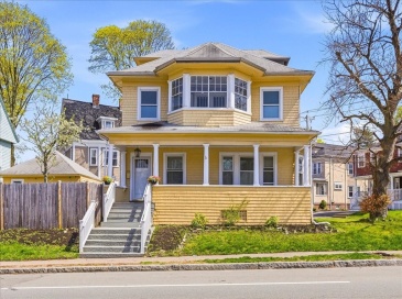 82 Blue Hill Ave, Milton, Massachusetts, 4 Bedrooms Bedrooms, 8 Rooms Rooms,2 BathroomsBathrooms,Residential,For Sale,Blue Hill Ave,73506236