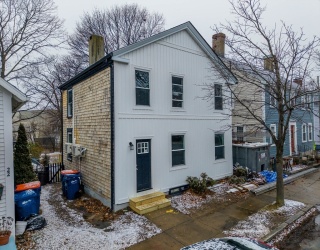 24 Middle St, Fairhaven, Massachusetts, 4 Bedrooms Bedrooms, 6 Rooms Rooms,2 BathroomsBathrooms,Residential Income,For Sale,Middle St,73469832