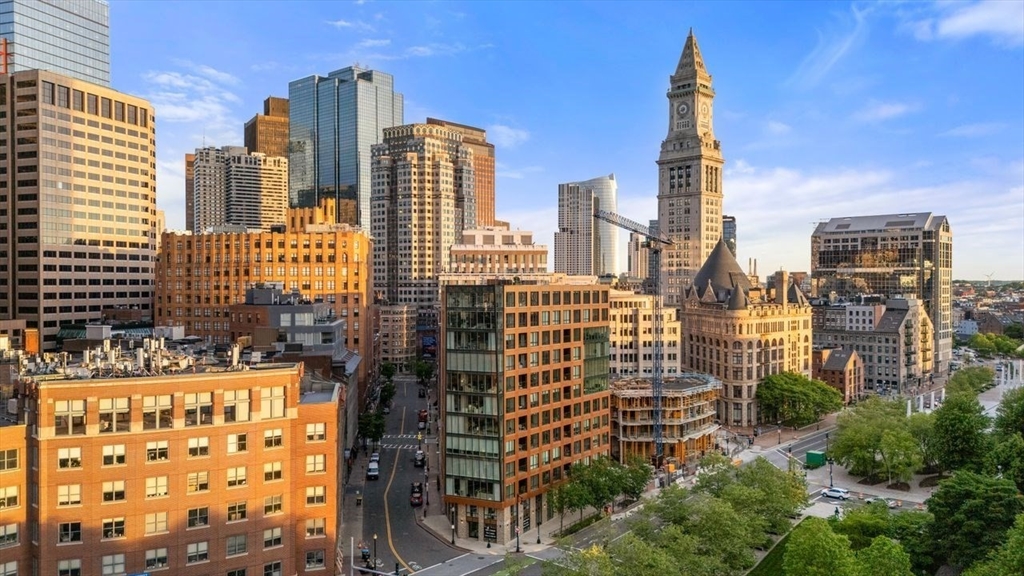 110 Broad St, Boston, Massachusetts, 2 Bedrooms Bedrooms, 6 Rooms Rooms,2 BathroomsBathrooms,Residential,For Sale,Broad St,73526062