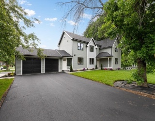 480 West Street, Reading, Massachusetts, 6 Bedrooms Bedrooms, 12 Rooms Rooms,5 BathroomsBathrooms,Residential,For Sale,West Street,73526052