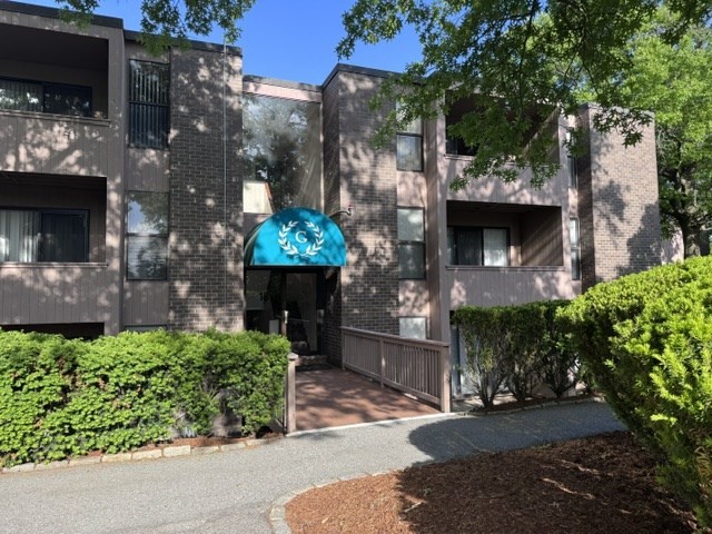 18 Shrewsbury Green Dr, Shrewsbury, Massachusetts, 1 Bedroom Bedrooms, 3 Rooms Rooms,1 BathroomBathrooms,Residential,For Sale,Shrewsbury Green Dr,73526119