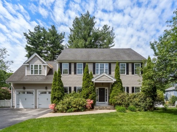 77 Cedar Street, Wellesley, Massachusetts, 5 Bedrooms Bedrooms, 11 Rooms Rooms,3.5 BathroomsBathrooms,Residential,For Sale,Cedar Street,73526173