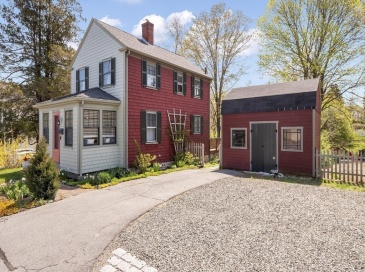 8 Graham Ave, Newbury, Massachusetts, 2 Bedrooms Bedrooms, 5 Rooms Rooms,1 BathroomBathrooms,Residential,For Sale,Graham Ave,73514133