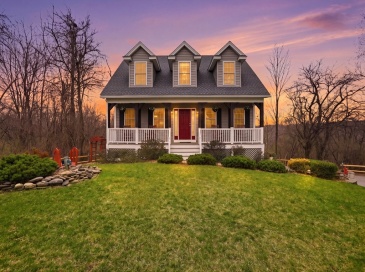 6 Spinnaker Cir, Haverhill, Massachusetts, 3 Bedrooms Bedrooms, 7 Rooms Rooms,1.5 BathroomsBathrooms,Residential,For Sale,Spinnaker Cir,73502650 6 Spinnaker Cir, Haverhill, Massachusetts, 3 Bedrooms Bedrooms, 7 Rooms Rooms,1.5 BathroomsBathrooms,Residential,For Sale,Spinnaker Cir,73502650