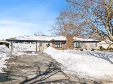 3 Didio Drive, Swampscott, Massachusetts, 4 Bedrooms Bedrooms, 10 Rooms Rooms,2 BathroomsBathrooms,Residential,For Sale,Didio Drive,73473855 3 Didio Drive, Swampscott, Massachusetts, 4 Bedrooms Bedrooms, 10 Rooms Rooms,2 BathroomsBathrooms,Residential,For Sale,Didio Drive,73473855