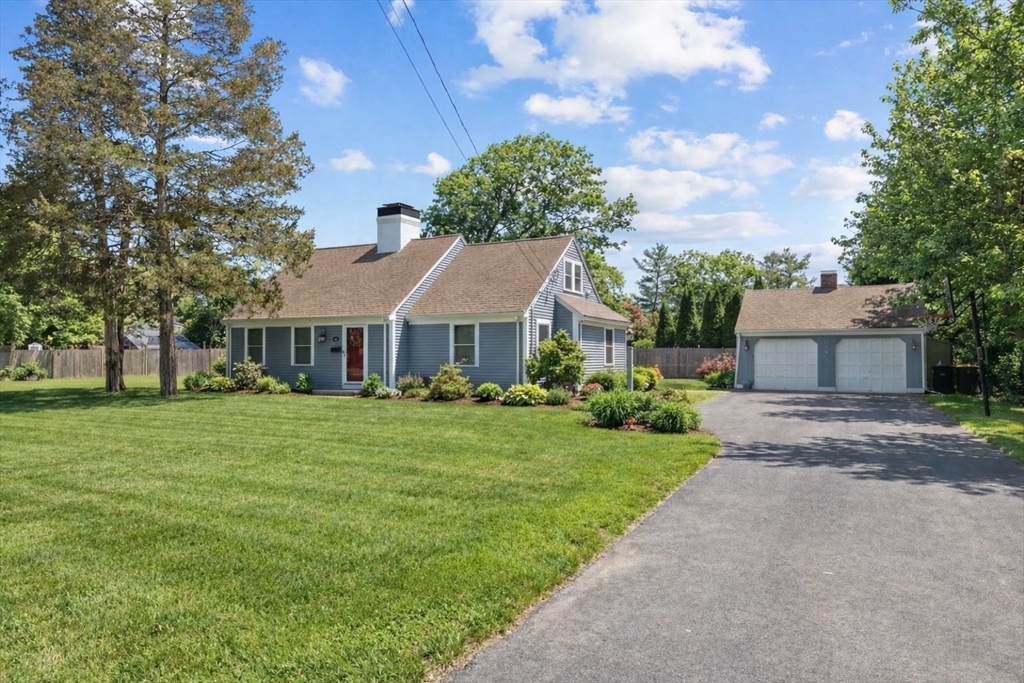 13 Independence, Hingham, Massachusetts, 4 Bedrooms Bedrooms, 7 Rooms Rooms,3 BathroomsBathrooms,Residential,For Sale,Independence,73488409