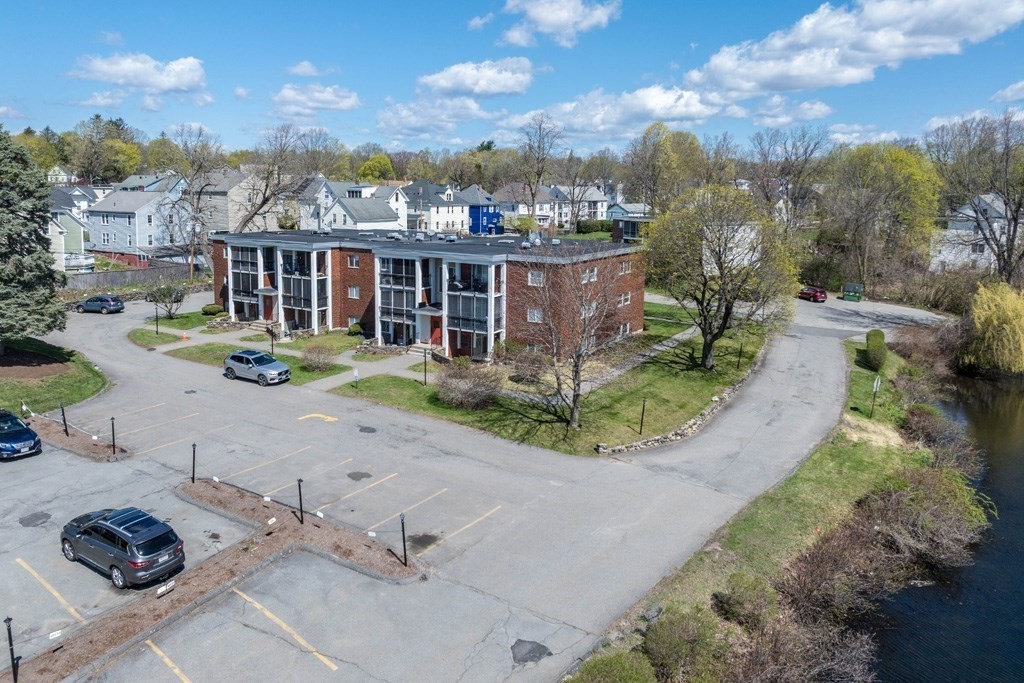 144 West Street, Leominster, Massachusetts, 2 Bedrooms Bedrooms, 4 Rooms Rooms,1 BathroomBathrooms,Residential,For Sale,West Street,73502364