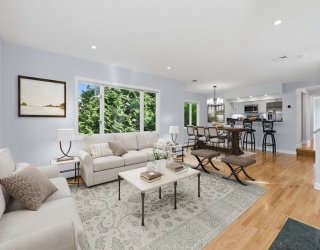 213 Hunnewell Street, Needham, Massachusetts, 4 Bedrooms Bedrooms, 8 Rooms Rooms,3 BathroomsBathrooms,Residential,For Sale,Hunnewell Street,73526309