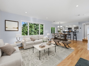 213 Hunnewell Street, Needham, Massachusetts, 4 Bedrooms Bedrooms, 8 Rooms Rooms,3 BathroomsBathrooms,Residential,For Sale,Hunnewell Street,73526309